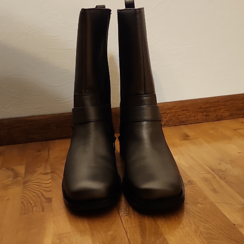 Women's Metallic Pewter Leather Boots